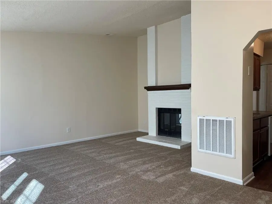 5418 Campus Drive, Virginia Beach, VA 23462 - Image #3