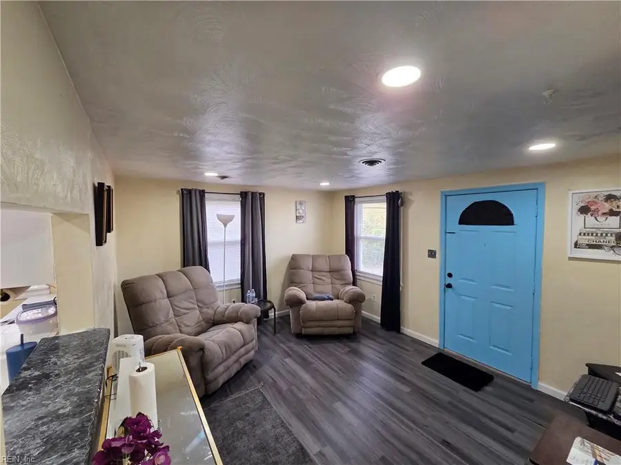 79 Jordan Drive, Hampton, VA 23666 - Image #2