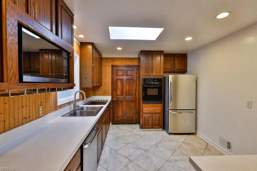 4204 Robbins Court, Virginia Beach, VA 23452 - Image #3