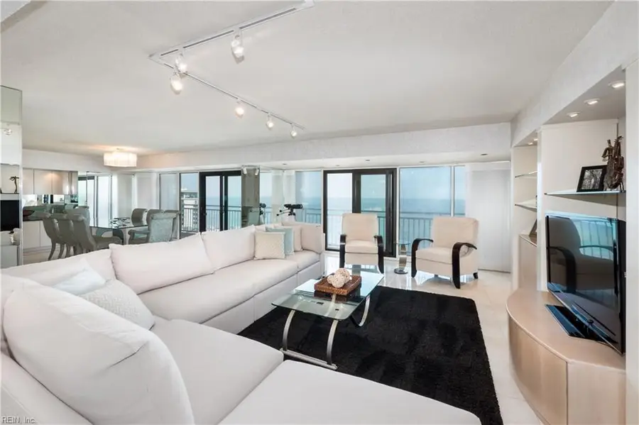 4004 Atlantic Avenue #PH 3, Virginia Beach, VA 23451 - Image #3