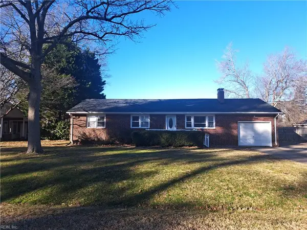 112 Cottonwood Lane, Chesapeake, VA 23320