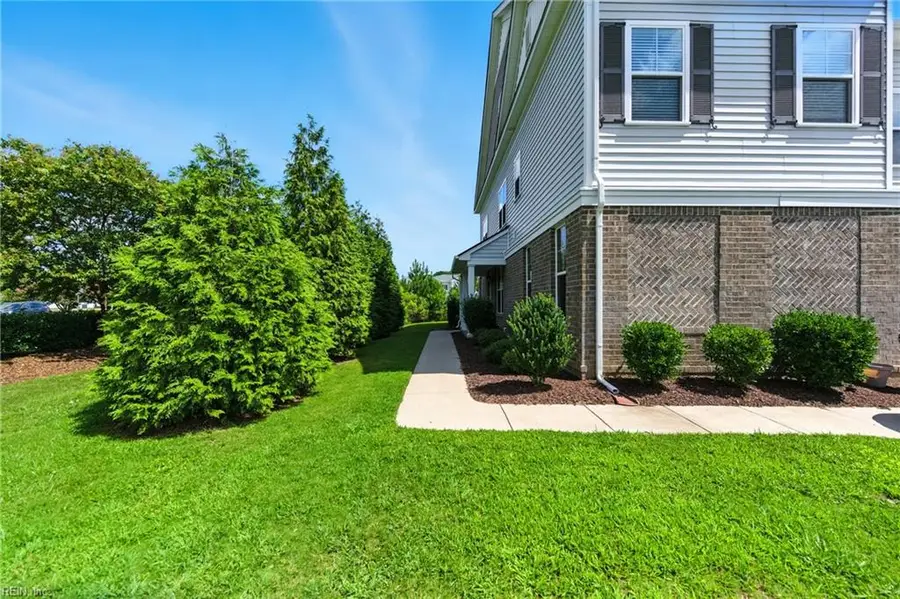 301 Sikeston Lane, Chesapeake, VA 23322 - #2