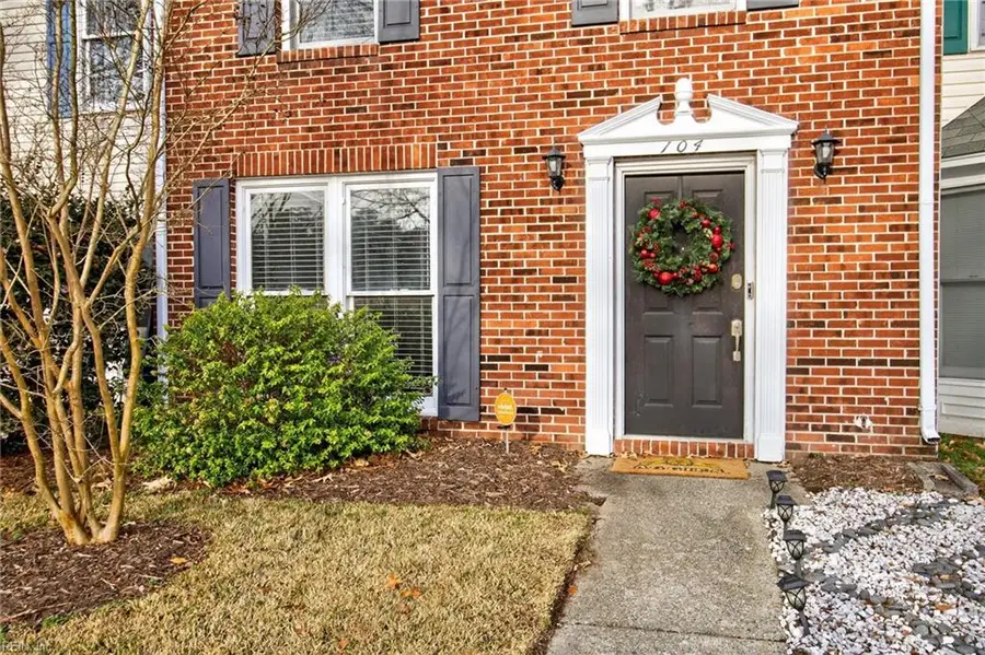 104 Yearling Court, Yorktown, VA 23693 - Image #2