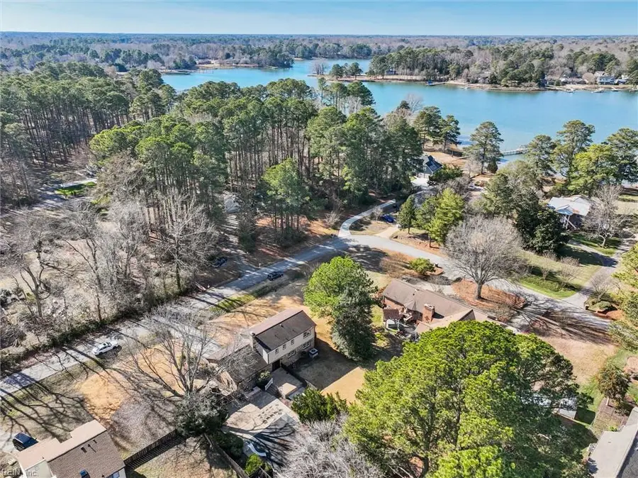 121 River Point Drive, Yorktown, VA 23693 - #3