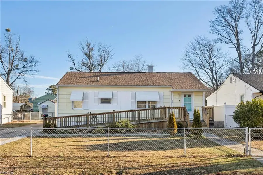 203 Hickory Hill Rd, Hampton, VA 23666 - Image #2