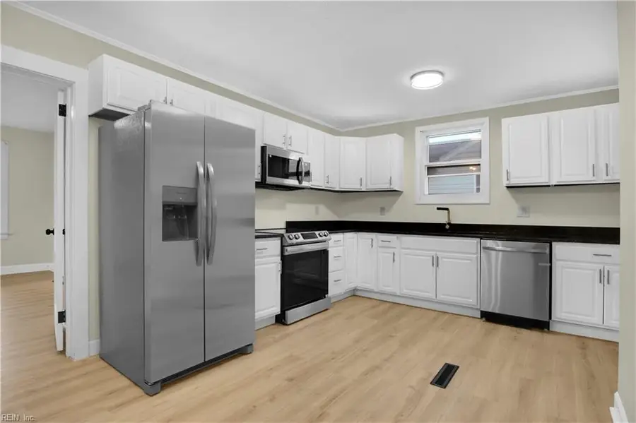 114 Clifton Street, Hampton, VA 23661 - Image #2