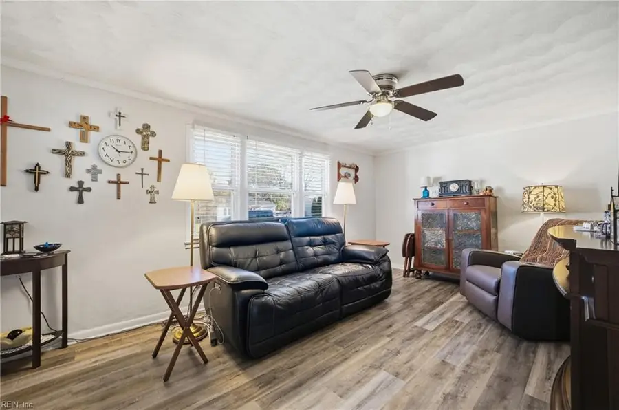 355 Dillon Drive, Virginia Beach, VA 23452 - Image #3