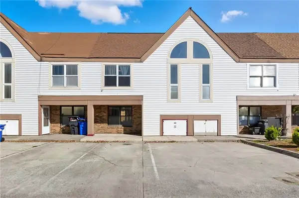 624 Glasgow Street, Portsmouth, VA 23704