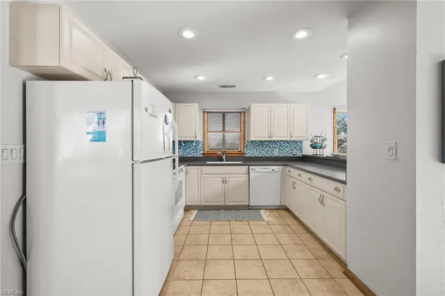 203 W Outlook Court, Nags Head, NC 27959 - #3