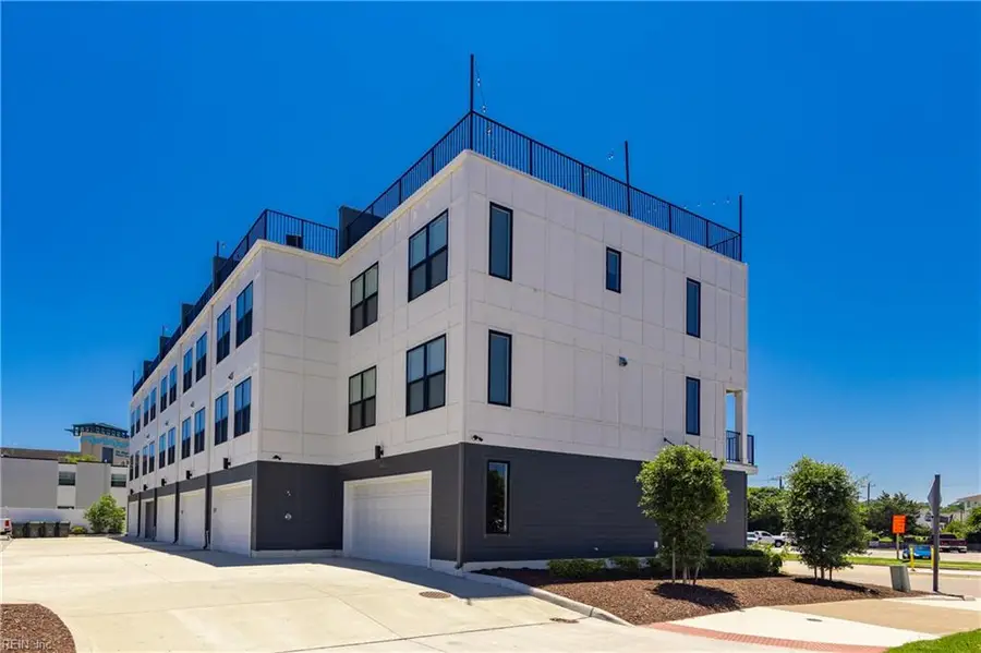 953 Pacific Avenue, Virginia Beach, VA 23451 - Image #2