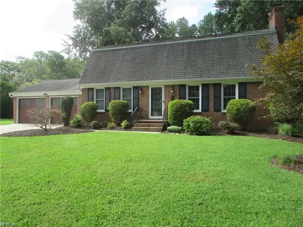 15 Carriage Hill Drive, Poquoson, VA 23662