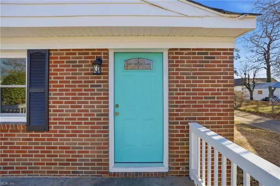 9226 Mason Creek Road, Norfolk, VA 23503 - Image #2