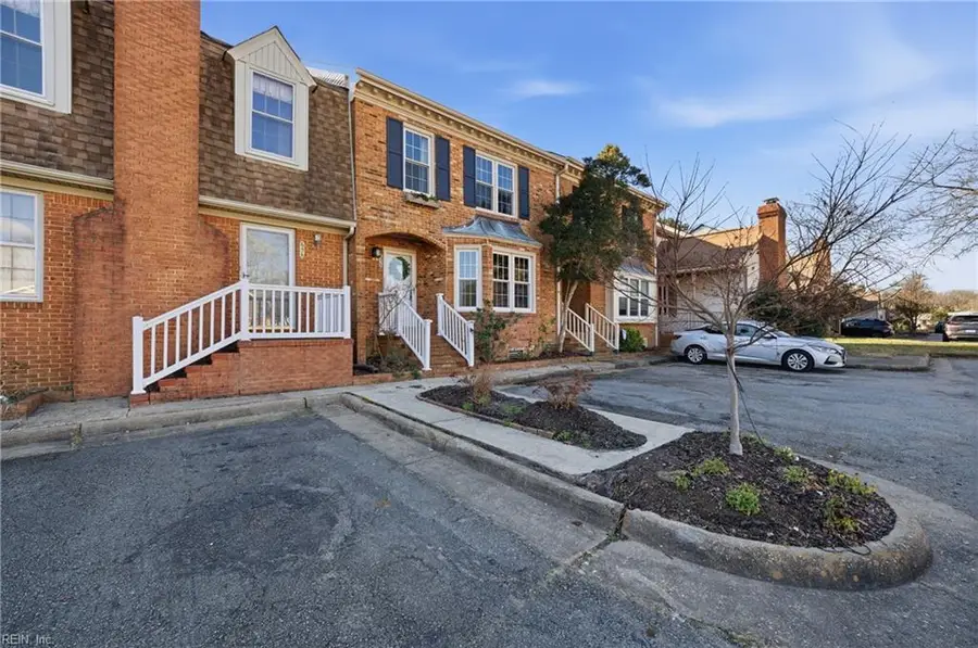 658 Lord Dunmore Drive, Virginia Beach, VA 23464 - Image #2