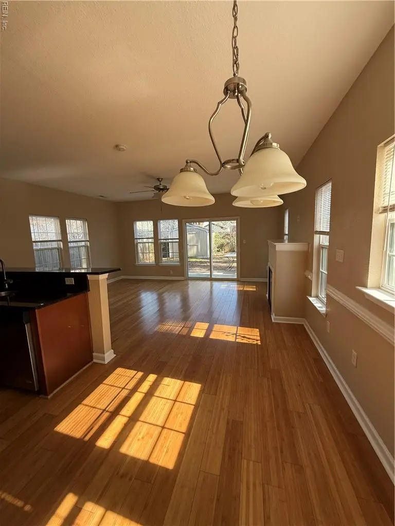 132 S Palm Avenue, Virginia Beach, VA 23452 - #3