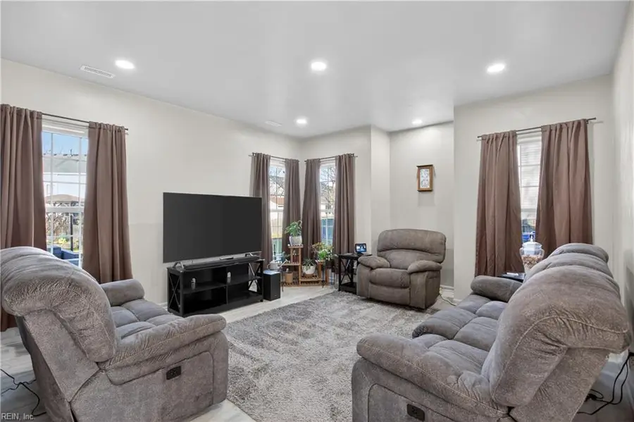 6812 Burbage Lake Circle, Suffolk, VA 23435 - Image #3