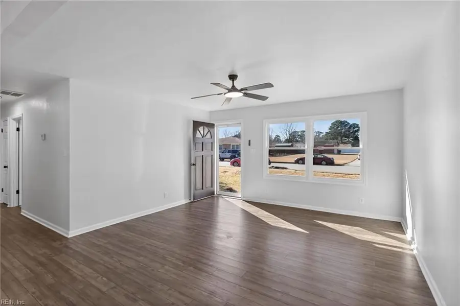 3728 Cardinal Lane, Portsmouth, VA 23703 - Image #3