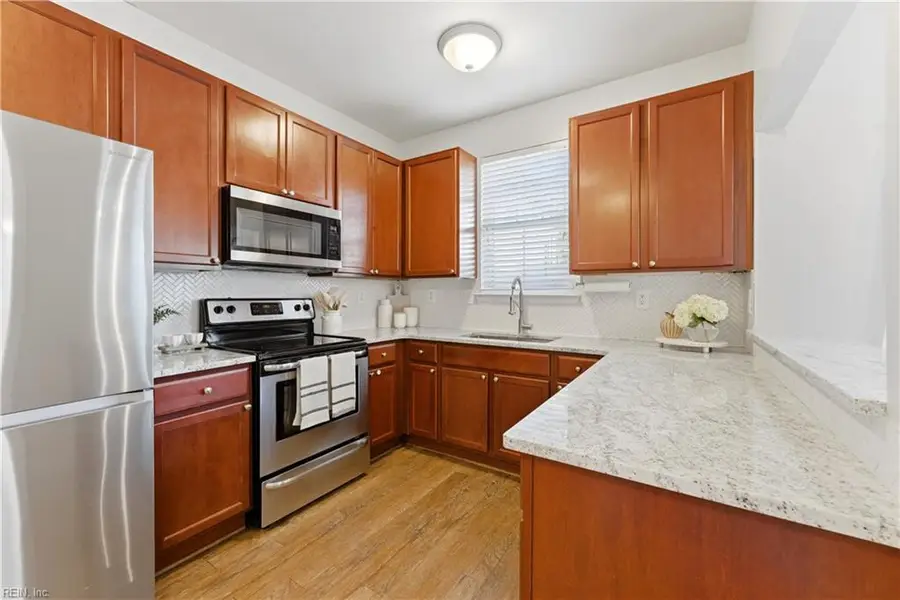 538 Hadleybrook Drive, Chesapeake, VA 23320 - Image #2