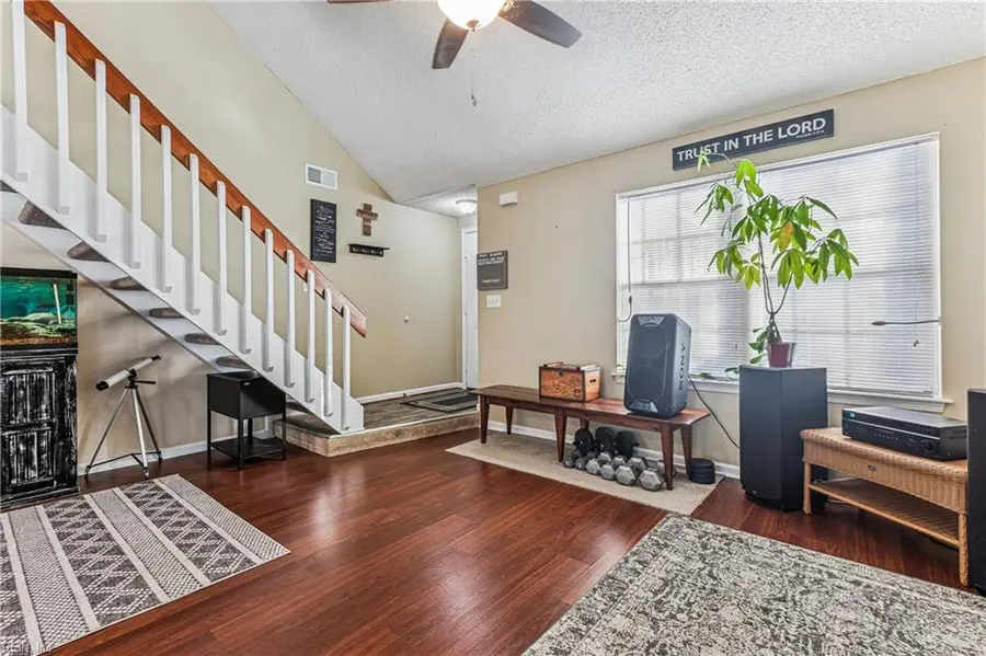 852 Masters Trail, Newport News, VA 23602 - Image #3