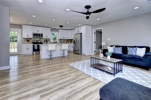 6999 Linda Circle, Hayes, VA 23072