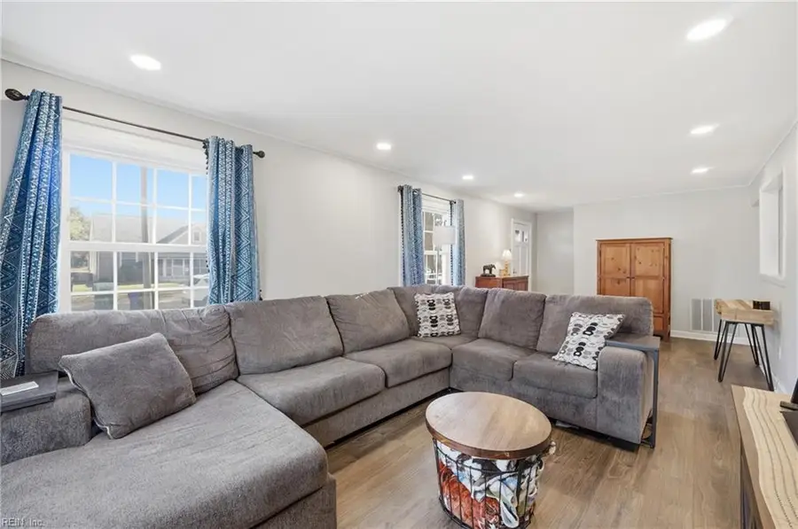 8113 Colin Drive, Norfolk, VA 23518 - Image #2