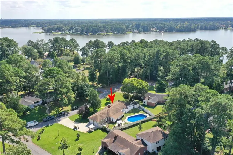 2725 Sterling Point Dr, Portsmouth, VA 23703 - Image #3