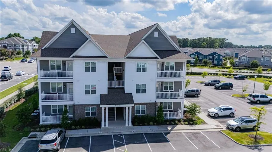 1724 Dromolin Drive #202, Virginia Beach, VA 23456 - Image #3