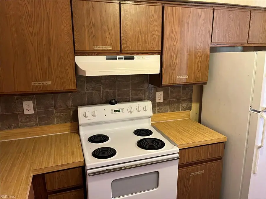 2 Penzance Circle, Chesapeake, VA 23320 - Image #3