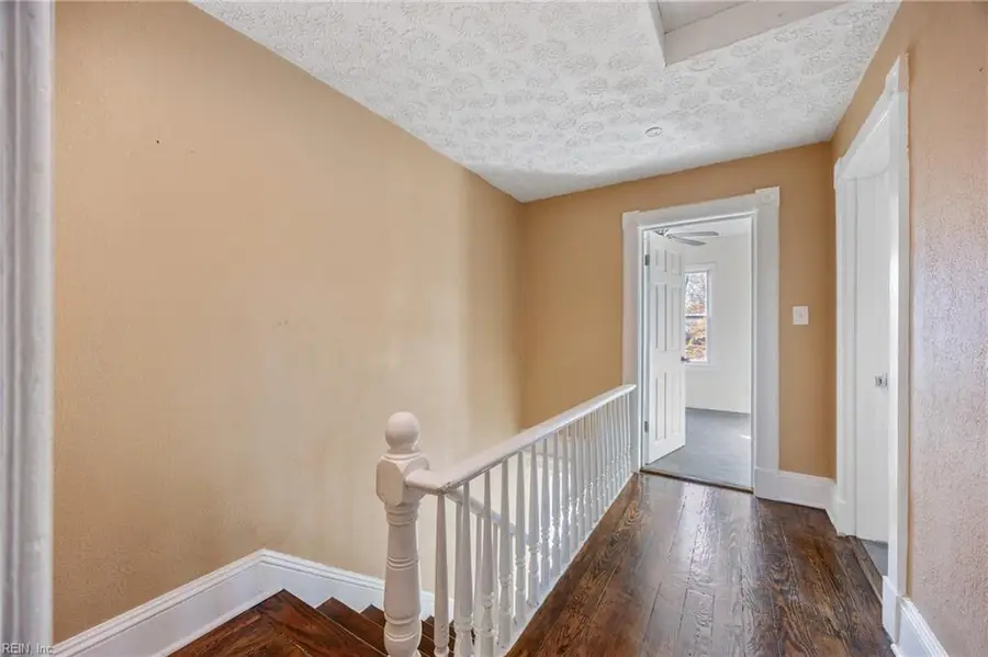 406 Lee Street, Hampton, VA 23669 - Image #3