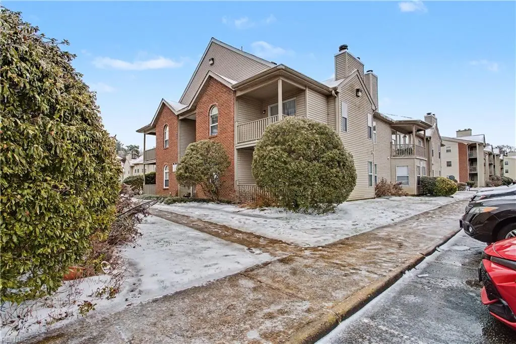 514 Thorncliff Drive #202, Newport News, VA 23608 - Image #1