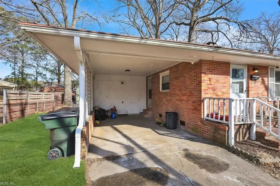 316 Martha Lee Drive, Hampton, VA 23666 - Image #2