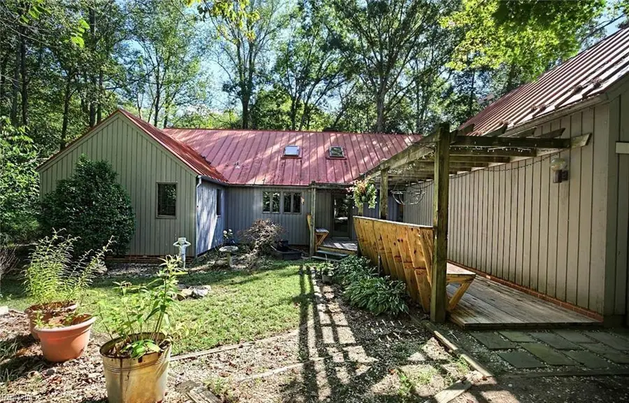 271 Chick Cove Drive, Hardyville, VA 23070 - Image #2