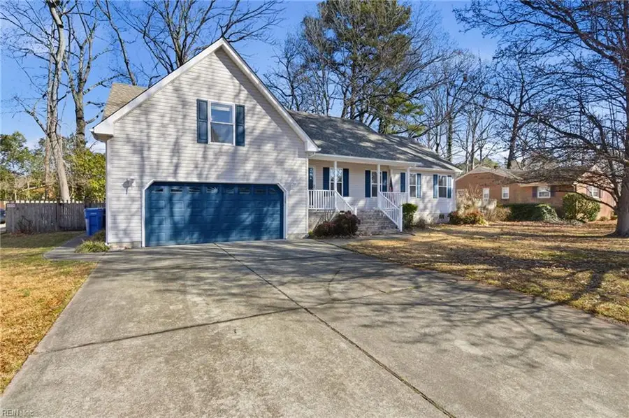 349 Briarfield Drive, Chesapeake, VA 23322 - Image #3