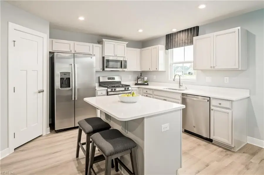 334 Medley Lane, Suffolk, VA 23435 - Image #2