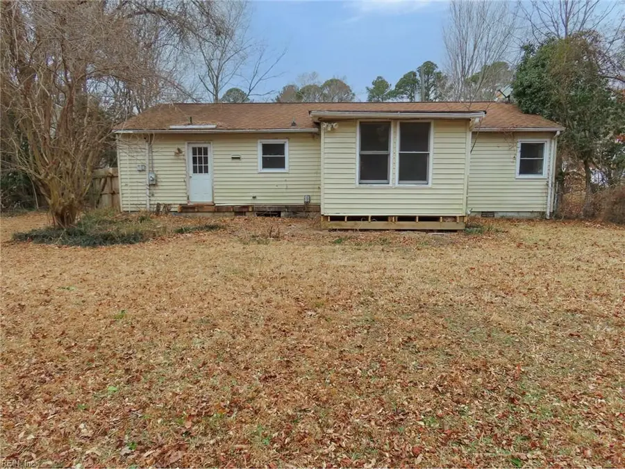 108 Evergreen Circle, Seaford, VA 23696 - Image #3