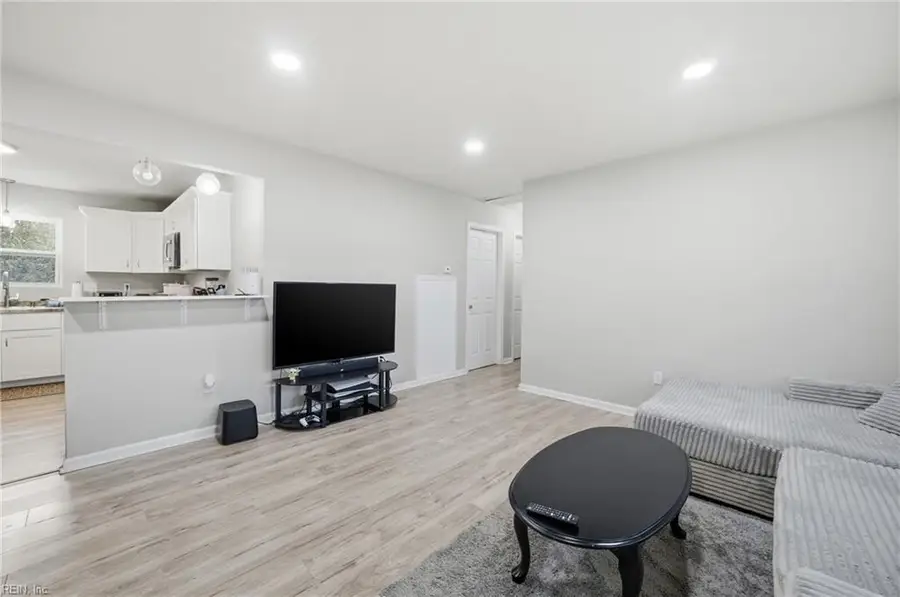 1307 Colebrook Drive, Hampton, VA 23669 - Image #2