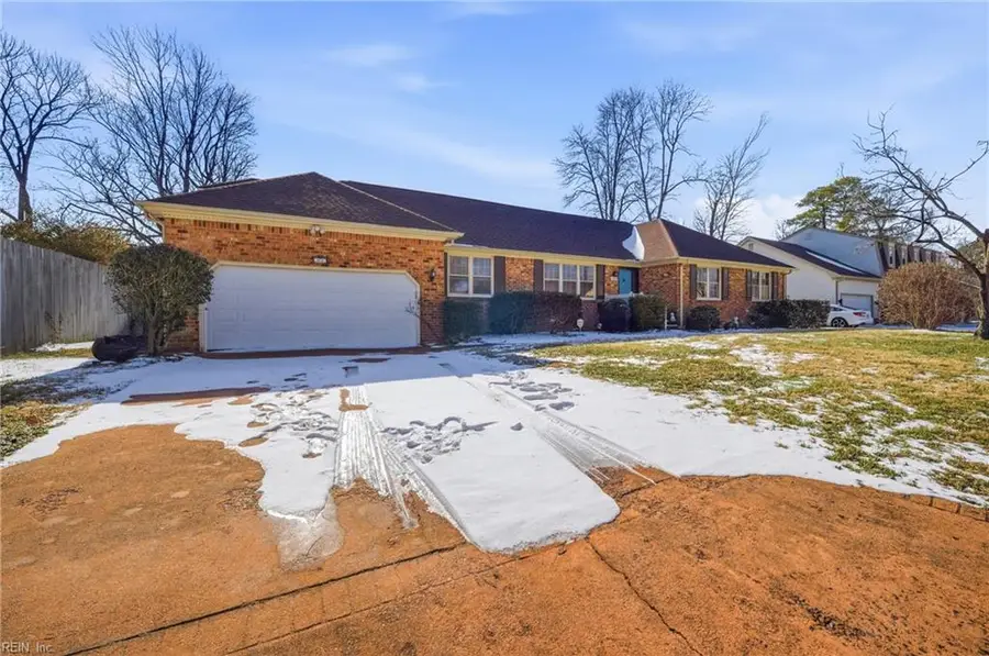 904 Stockbridge Drive, Virginia Beach, VA 23464 - #2