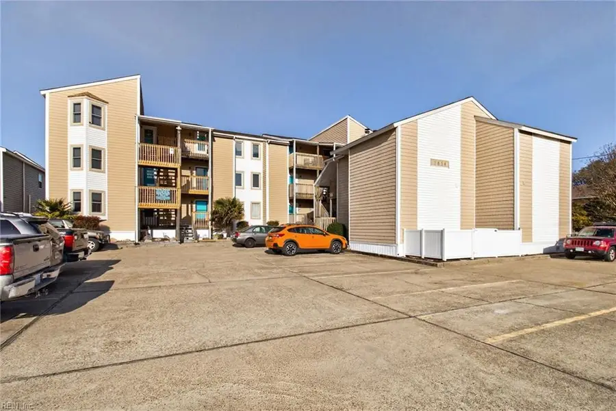 1634 E Ocean View Avenue #2B, Norfolk, VA 23503 - Image #2