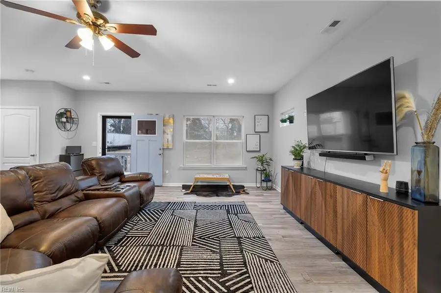 111 E 29th Street, Norfolk, VA 23504 - Image #2