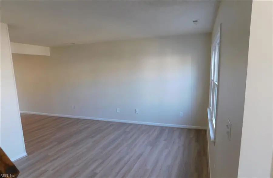 1050 Commonwealth Place, Virginia Beach, VA 23464 - #3