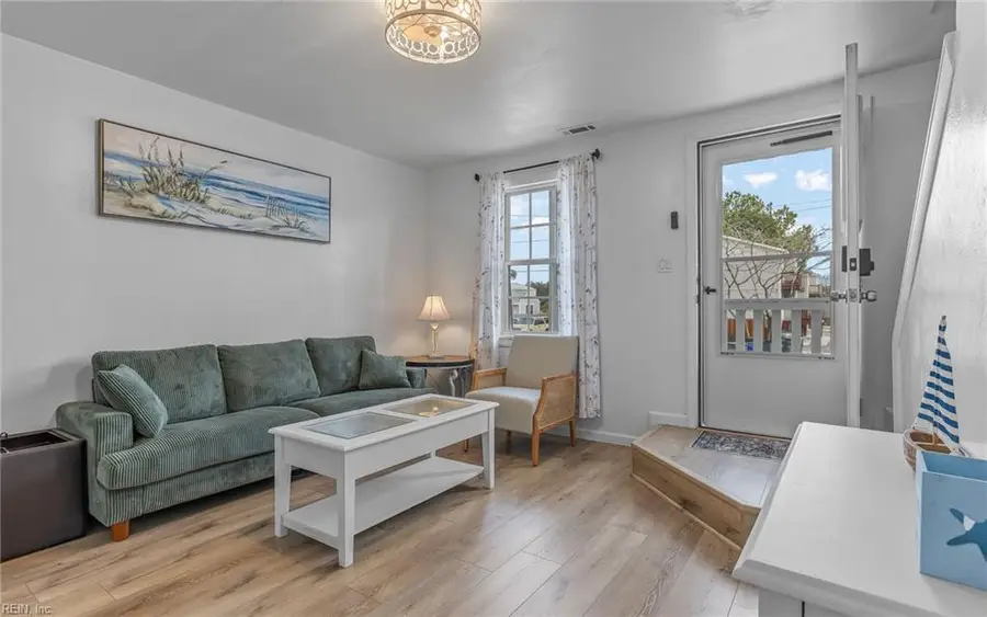 9519 17th Bay Street, Norfolk, VA 23518 - #2