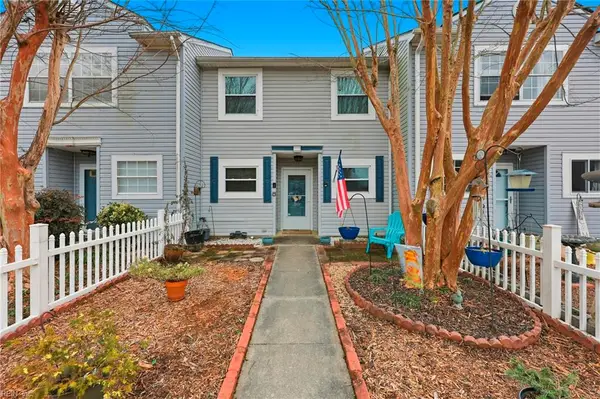 2104 Victoria Court, Carrollton, VA 23314