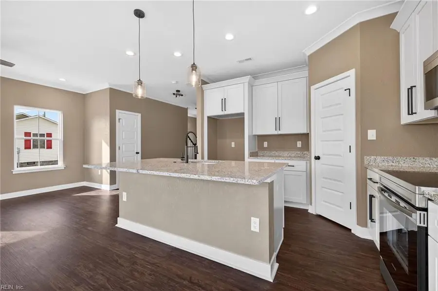 105 S Court Street, Windsor, VA 23487 - Image #3