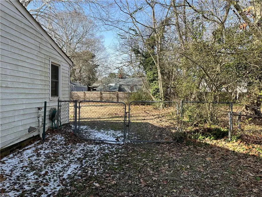 9 Pollux Circle W, Portsmouth, VA 23701 - #2