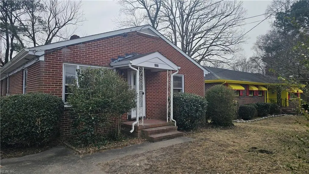 210 Maple Street, Suffolk, VA 23434 - #1