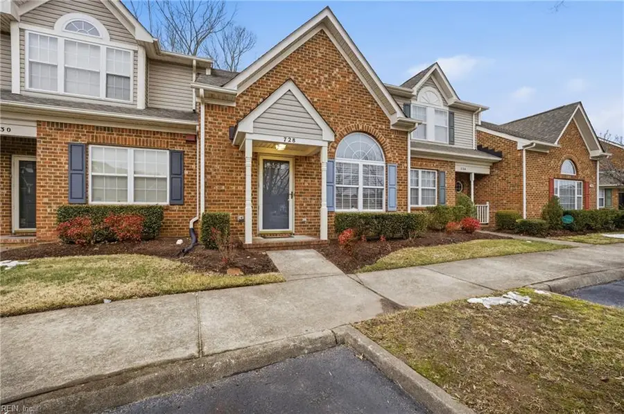 728 W Lake Circle, Chesapeake, VA 23322 - Image #2