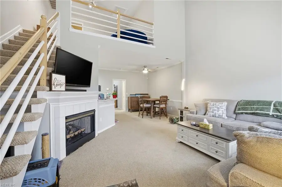 728 W Lake Circle, Chesapeake, VA 23322 - Image #3