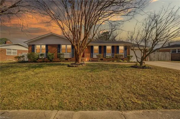 2869 E Point Drive, Chesapeake, VA 23321