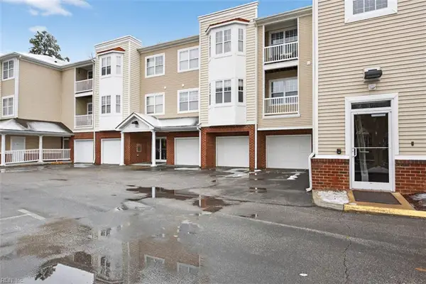 522 Knolls Drive #205, Newport News, VA 23602