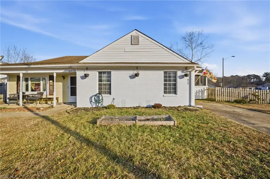813 Pine View Lane, Chesapeake, VA 23320 - #3