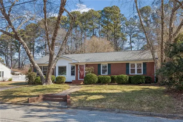 112 Hermitage Road, Newport News, VA 23606